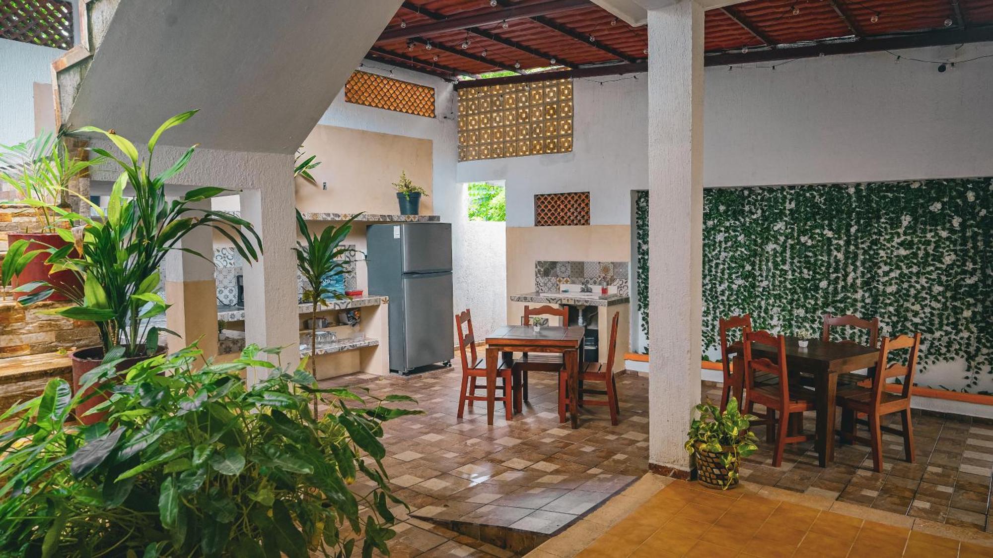 Hotel Del Parque Valladolid  Eksteriør billede
